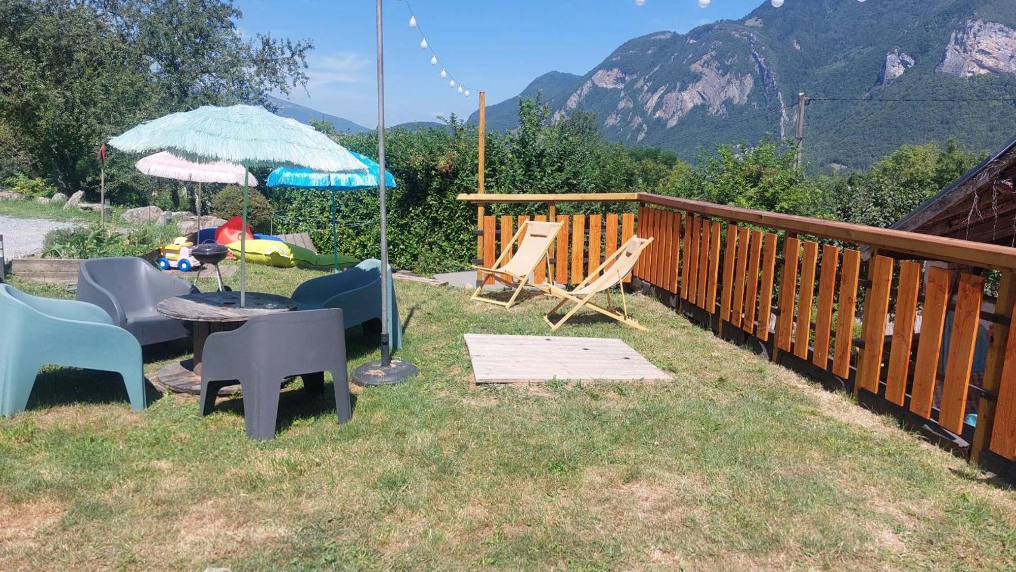 Yourtes Olachat Proche Annecy Faverges Bagian luar foto