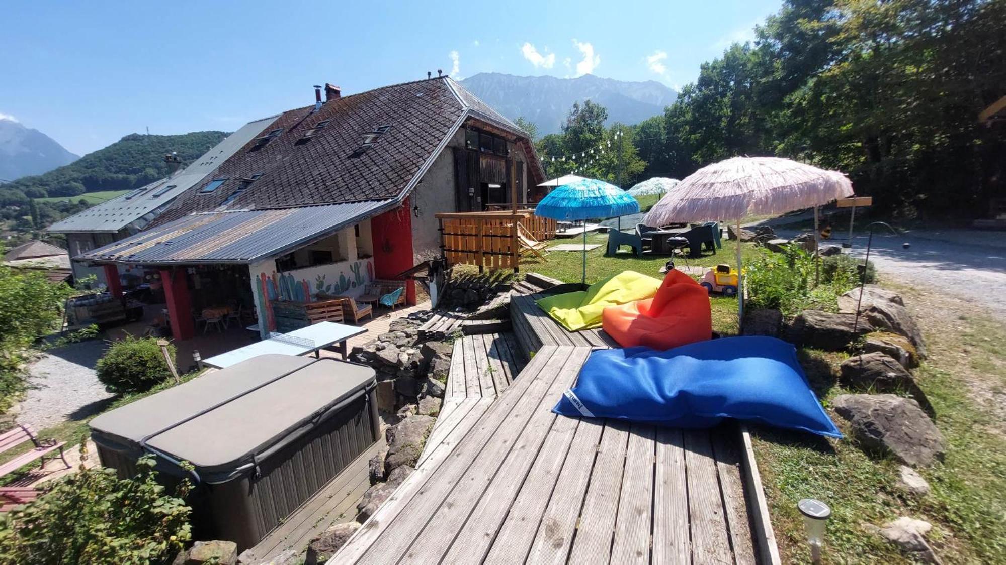 Yourtes Olachat Proche Annecy Faverges Bagian luar foto